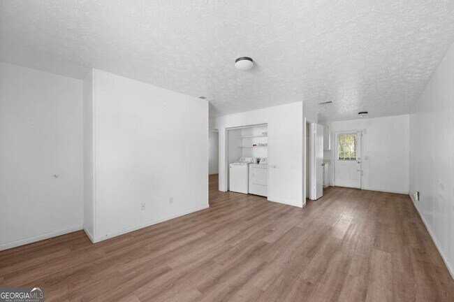 Foto del edificio - 1008 Davis St