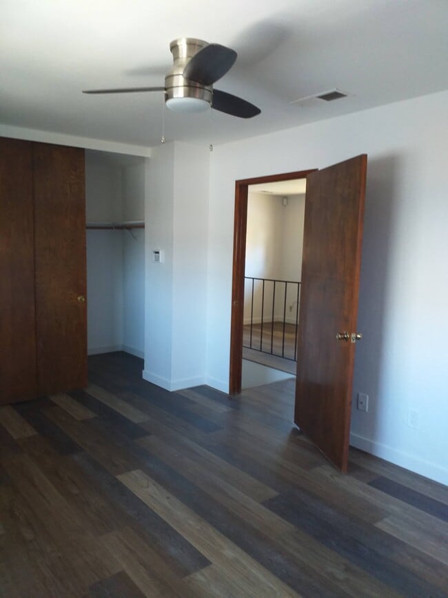 Foto del edificio - Updated 10193