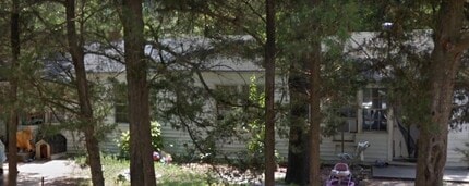 Building Photo - 842-844 Anita Rd