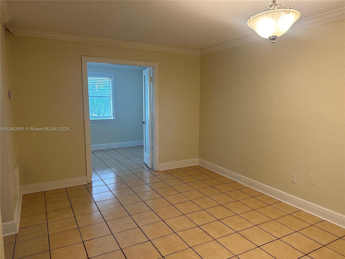 17255 SW 95th Ave Unit 461, Palmetto Bay, FL 33157 Condo for Rent in