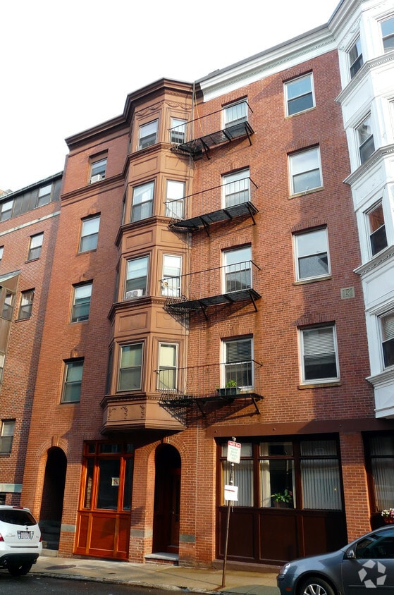 Building Photo - 17-19 Battery St