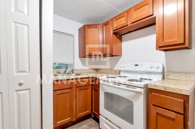 Building Photo - 1629 W 31st St