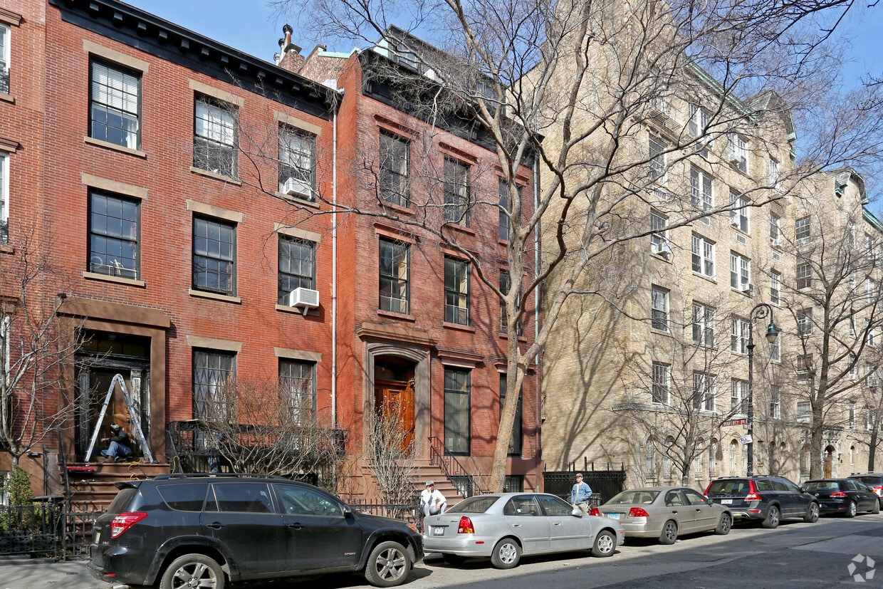 Primary Photo - 9 Bank St