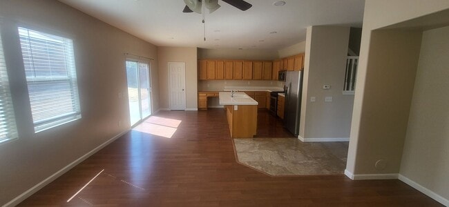 Foto del edificio - 33207 Breighton Wood St
