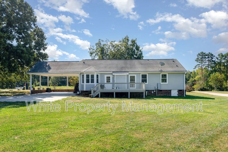 Primary Photo - 15716 Youngblood Rd