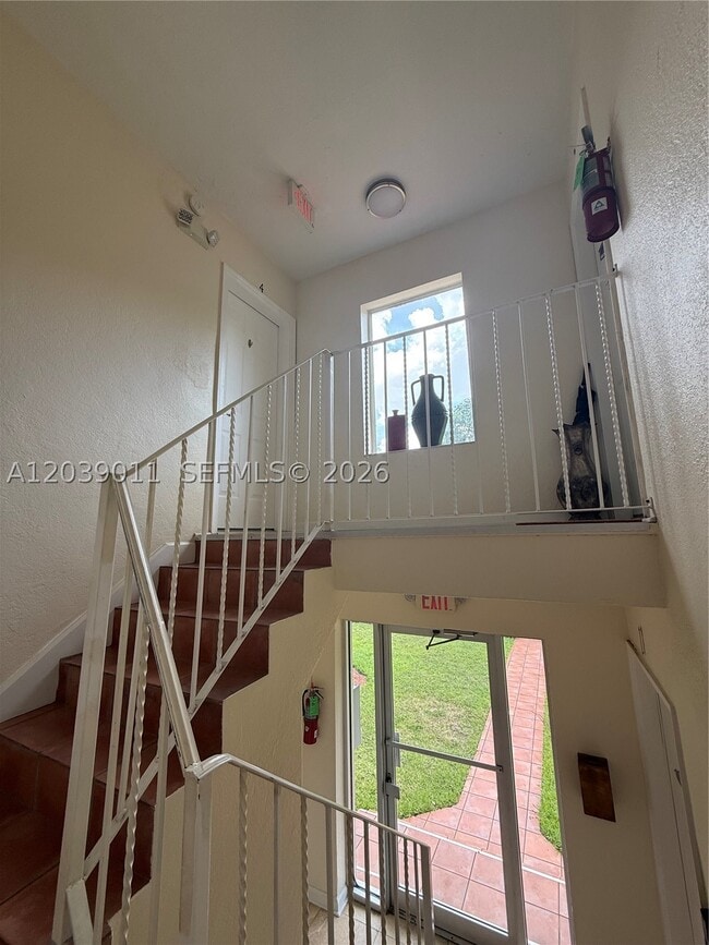 Foto del edificio - 426 NE 77th Street Rd