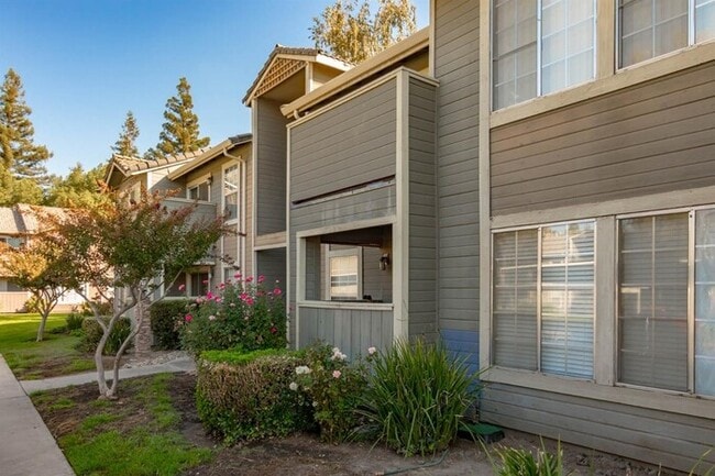 Foto del edificio - Modesto 2 Bedroom 2 Bath Condo "Parkview V...