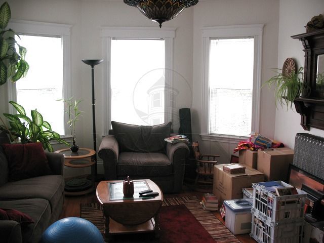 Primary Photo - 301 Highland Ave