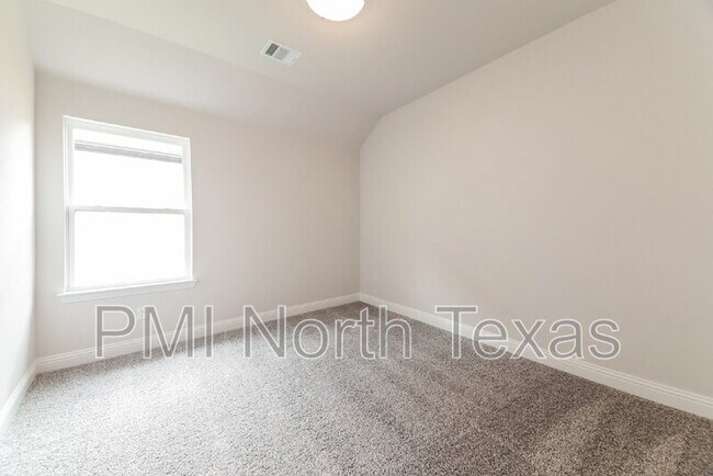 Building Photo - 3108 Giovanni Point