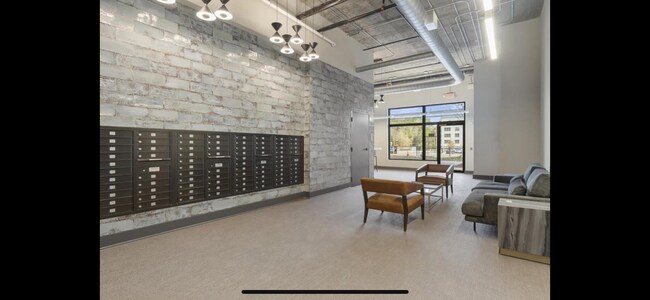 Foto del edificio - 112 Rogers St NE