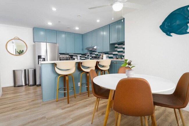 Foto del edificio - 4667 Ocean Blvd