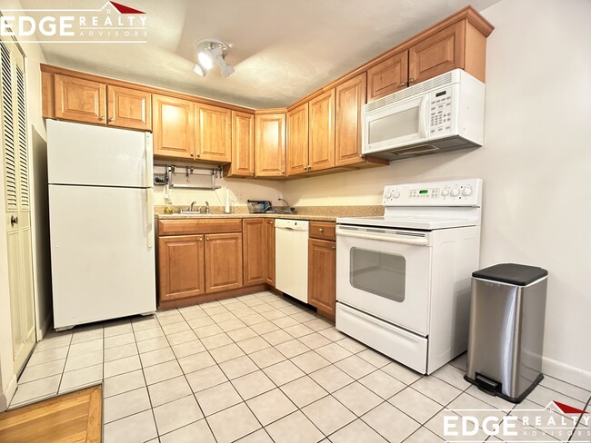 Photo - 39 Englewood Ave Apartment