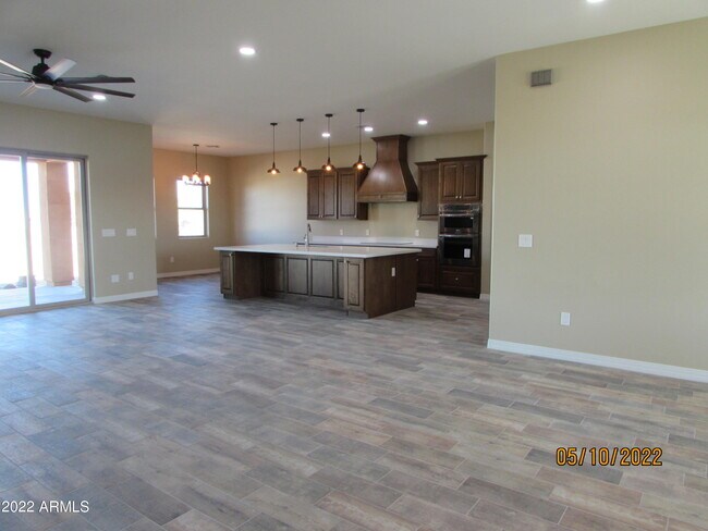 Building Photo - 7124 S 257th Dr
