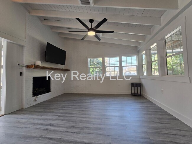 Foto del edificio - 2608 Horseshoe Dr