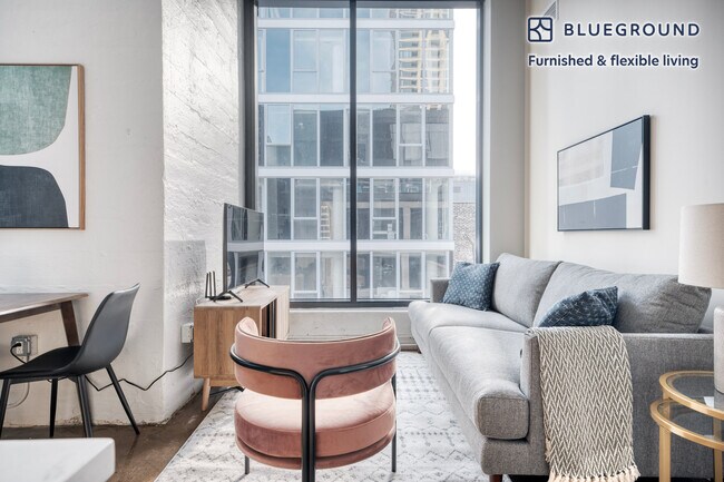 Building Photo - 676 North LaSalle Drive-GO FL6-ID900