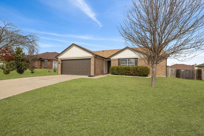 Building Photo - 5007 Parkwood Dr