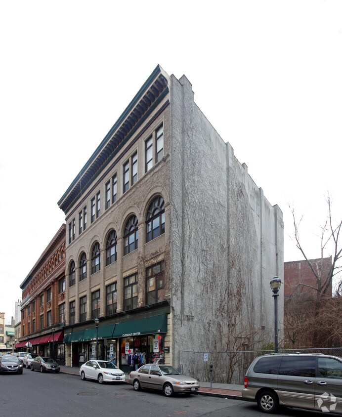 Foto principal - 25-29 N Broadway