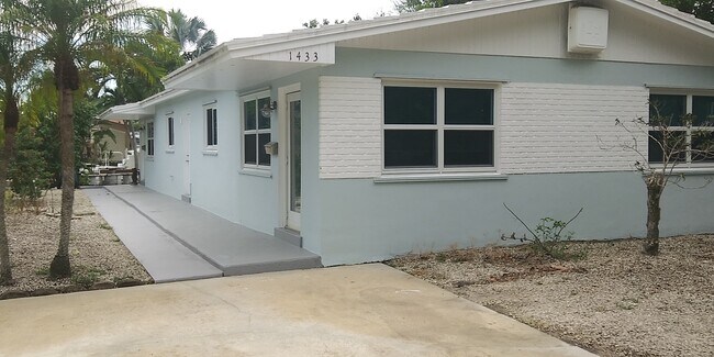 Foto del edificio - 1433 NW 10th St