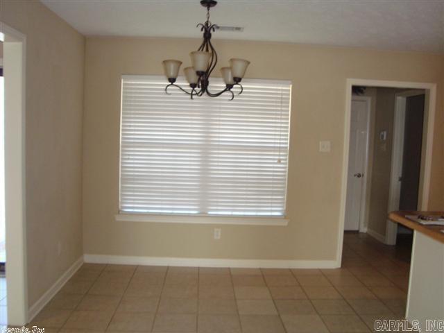 Foto del edificio - 25 Willow Lake Dr