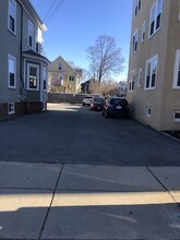 Building Photo - 3 Oxford Ave