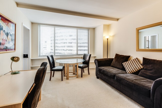 Foto del edificio - 1121 ARLINGTON Blvd