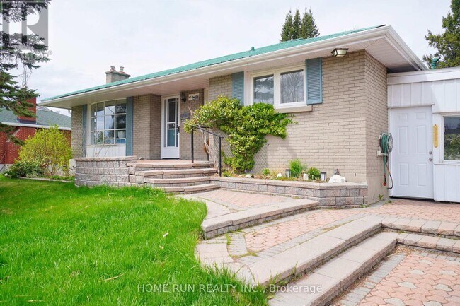 Photo du bâtiment - 91 Meadowlands Dr W