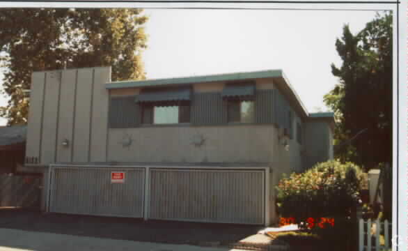 Building Photo - 6152 Woodman Ave