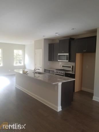 Foto del edificio - 4 br, 3 bath House - 331 Benson Manor Cir