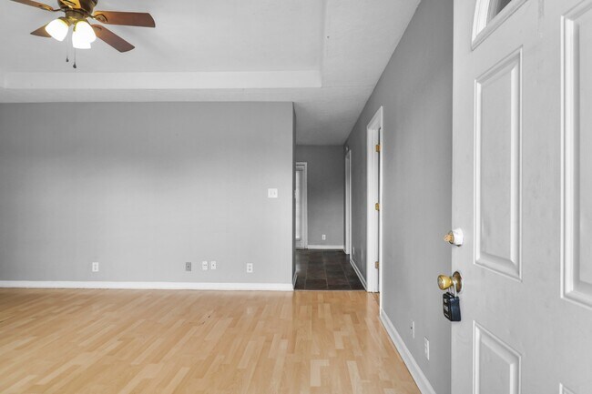 Foto del edificio - 3431 Sandpiper Dr