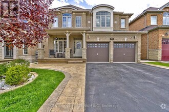 Building Photo - 11 Maybeck Dr