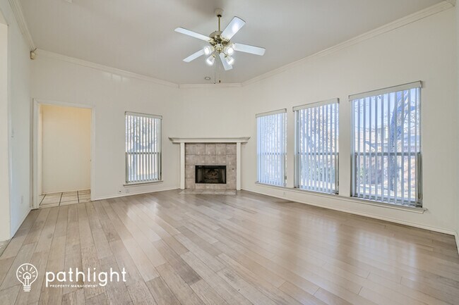 Building Photo - 5933 Sagebrush Trail