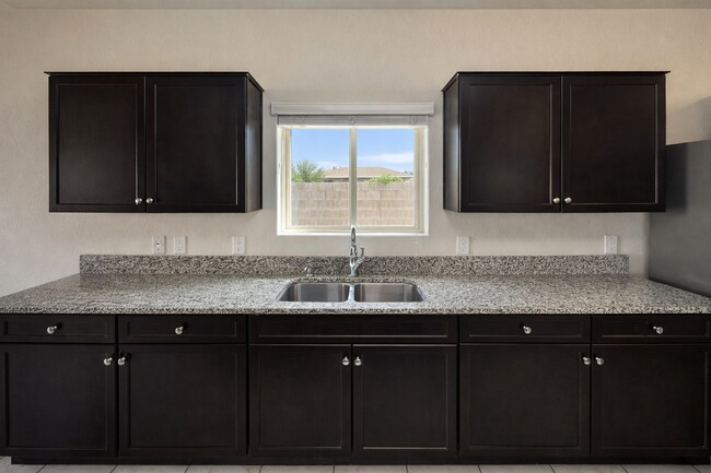 Foto del edificio - 30444 W Celeborn Dr