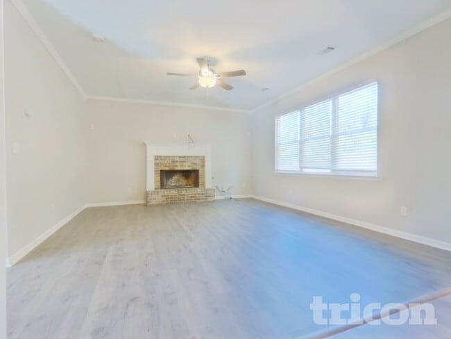 Building Photo - 808 Wade Farm Dr