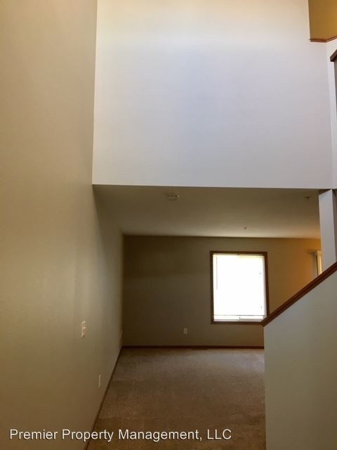 Foto del edificio - 2121 Liberty Glen Loop