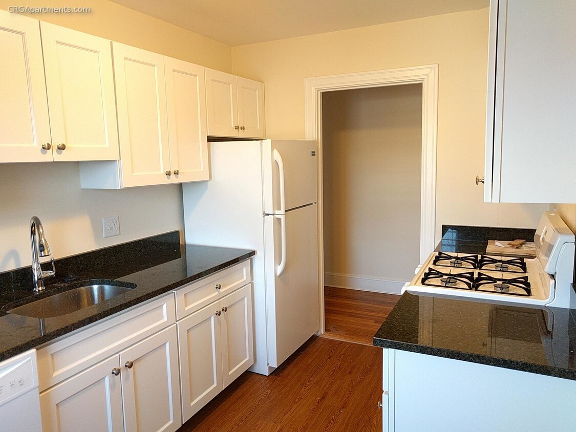 Foto principal - 36 Highland Ave