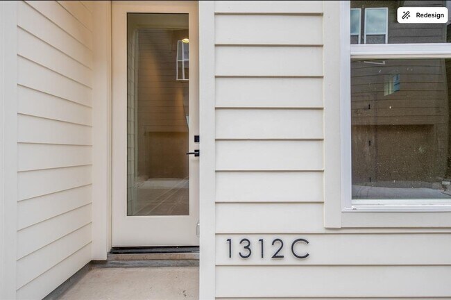 Building Photo - 1312 Heslep St