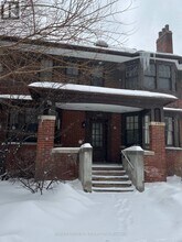 Building Photo - 440 Avenue Rd