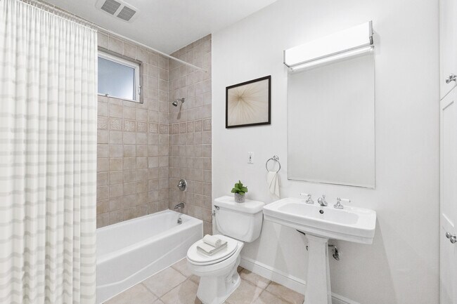 Foto del edificio - 571 Lombard St