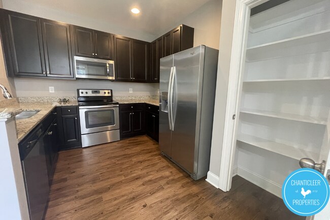 Foto del edificio - 912 Chaney Rd