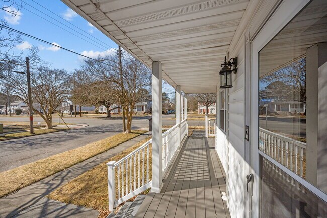 Foto del edificio - 9120 Granby St