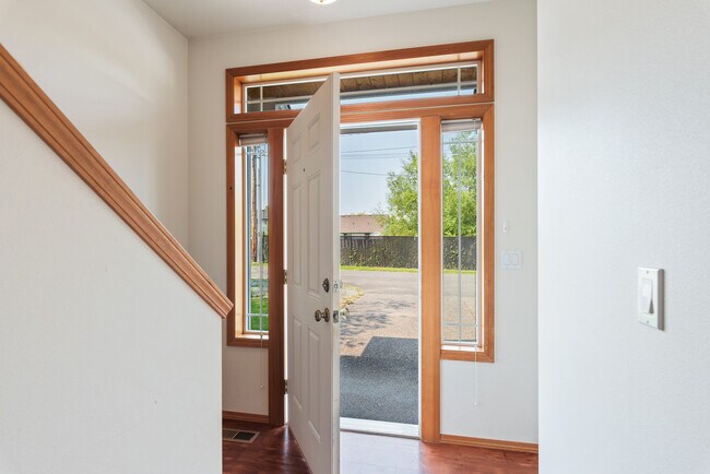 Foto del edificio - 26018 72nd Ave NW
