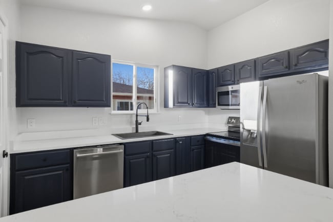 Foto del edificio - 5531 W Louisiana Ave