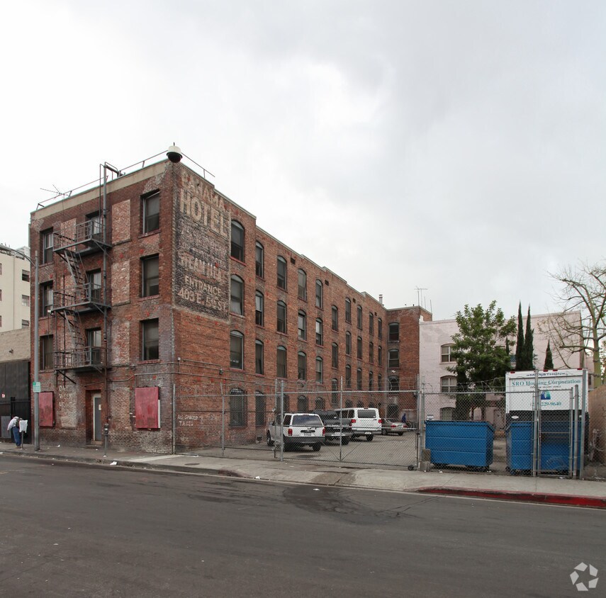 Foto del edificio - 403 E 5th St