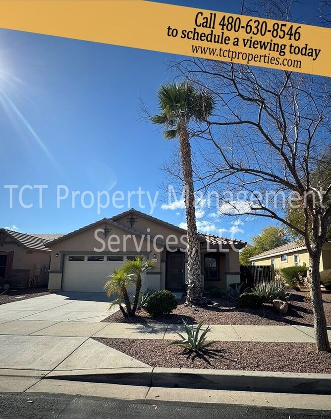 Primary Photo - Resort style backyard in the community of ...