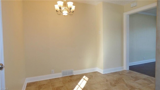 Foto del edificio - 515 N Chillicothe Rd