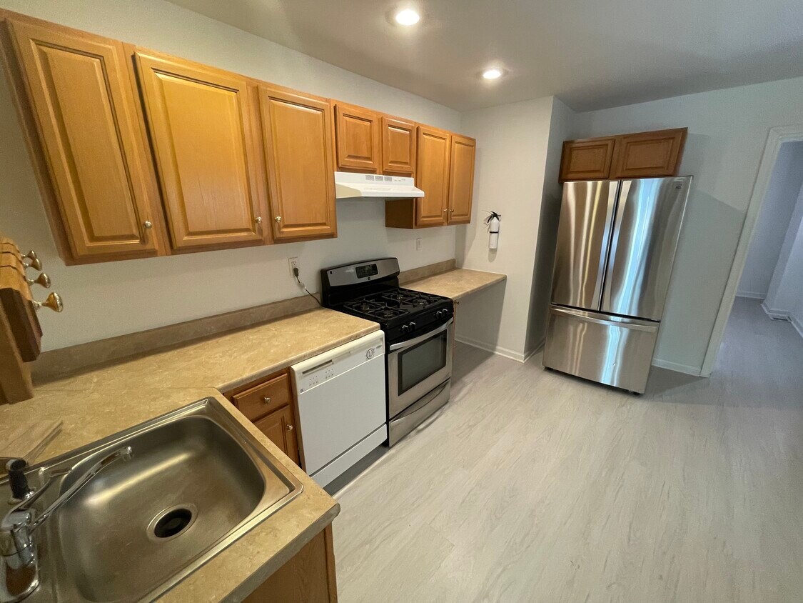 Foto principal - 2606 W Girard Ave