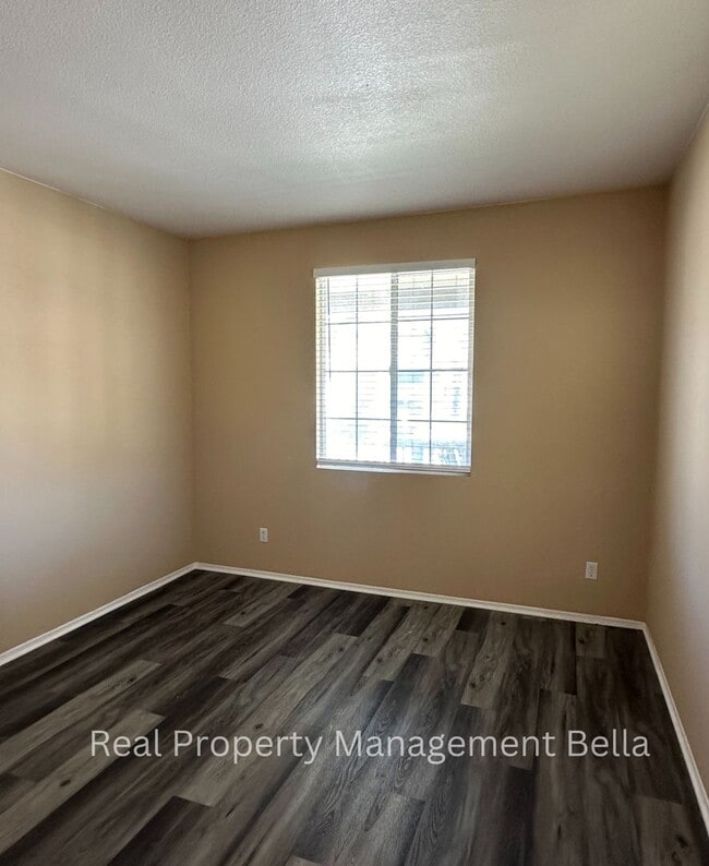 Building Photo - Charming Perris Hideaway: Spacious 3-Bedro...