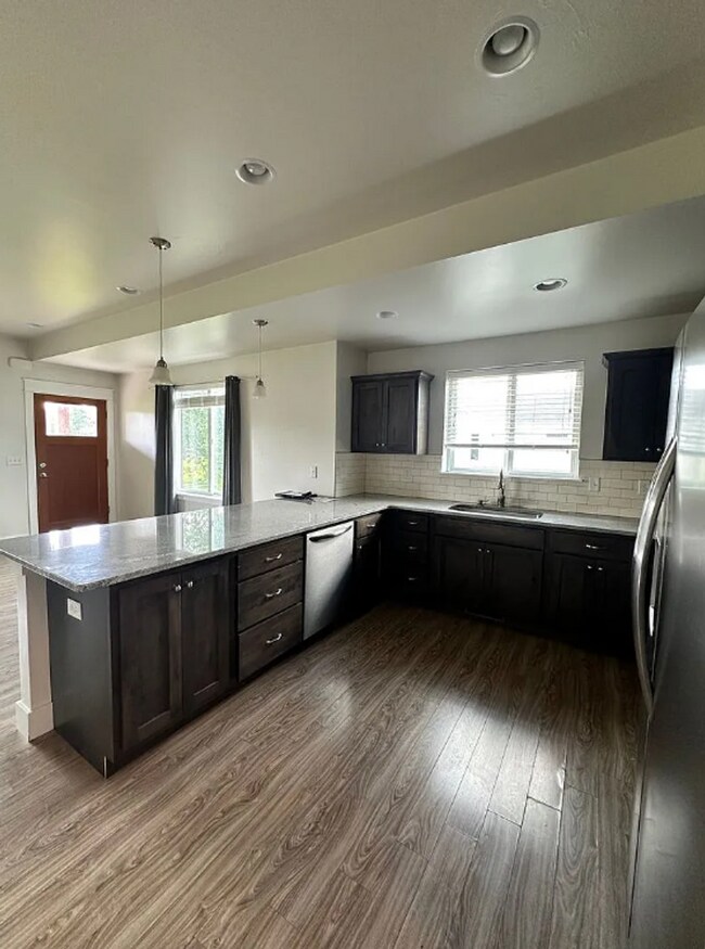 Foto del edificio - 365 N Ferguson Ave