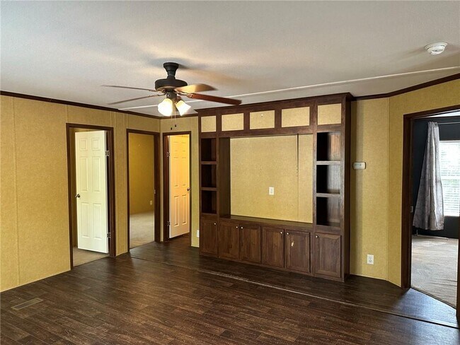 Building Photo - 21492 Cavern Dr