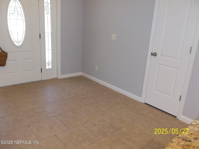 Building Photo - 7816 Delaroche Dr